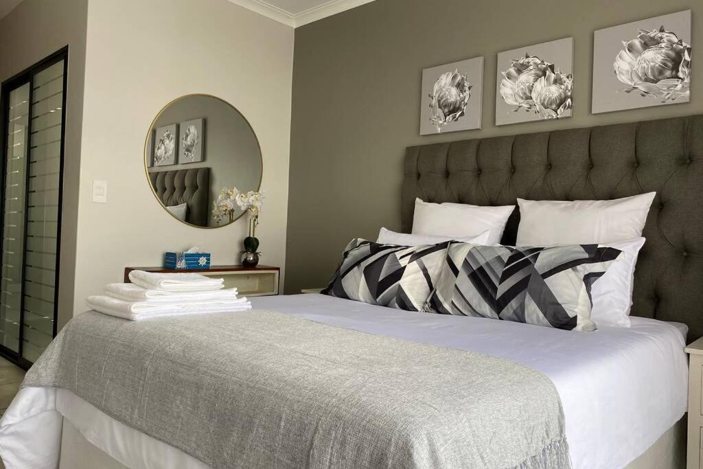 Penthouse 172 At The Blyde Crystal Lagoon Lejlighed Pretoria-Noord Eksteriør billede
